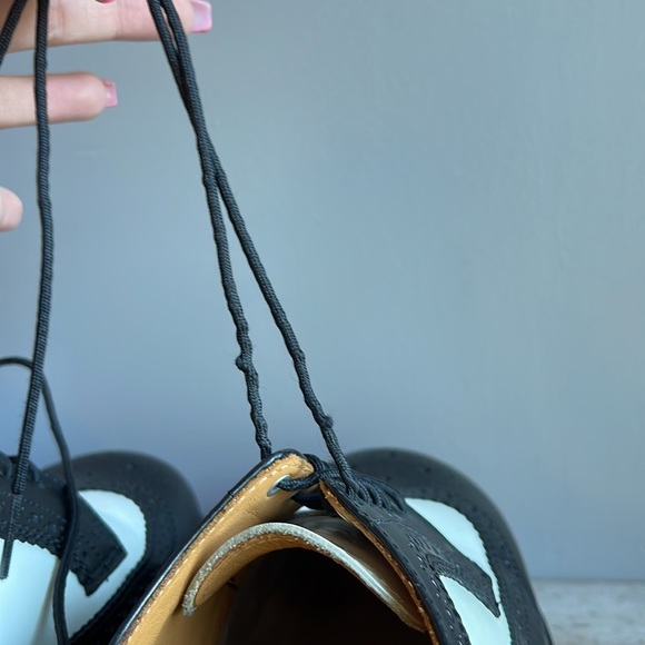 DR MARTENS 3989 Bex Smooth Leather
Brogue Shoes Size 9 - Picture 8 of 15